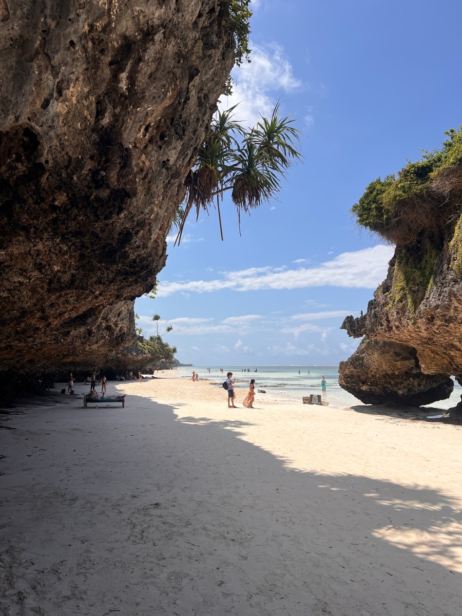 How Much I Spent in Zanzibar as a Comfort&nbsp;Backpacker